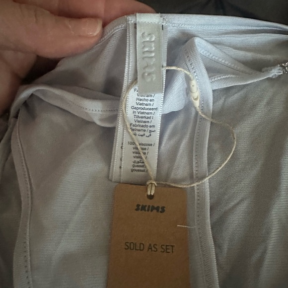 SKIMS baby blue Intimates Set - Picture 5 of 7